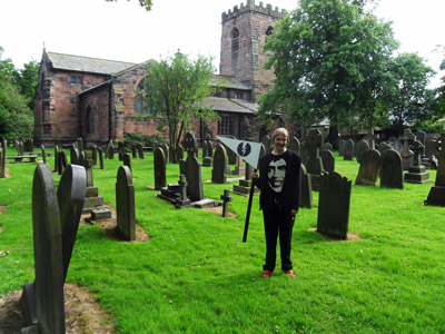JonJo flys the flag in Tim Curry's home town
