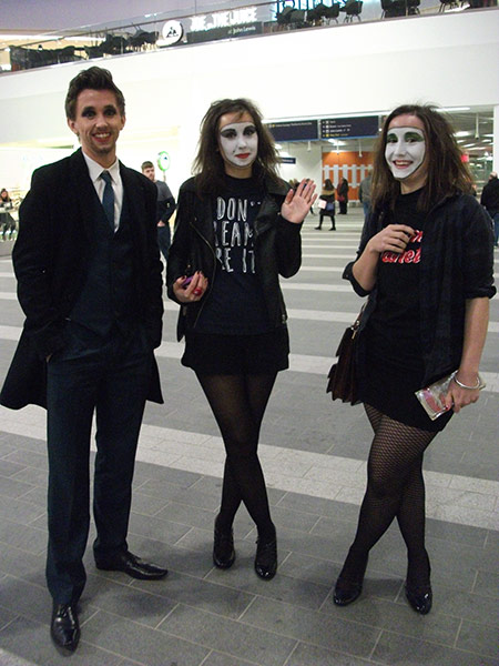 Image Copyright Rob and Sherry / TimeWarp - Click to return