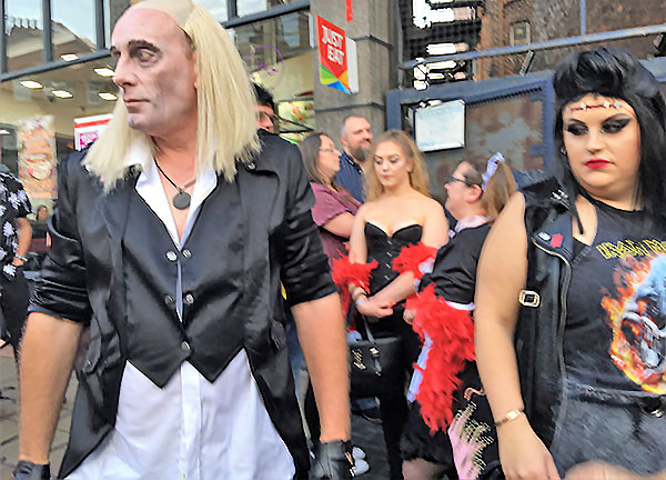 Image Copyright Pam / TimeWarp - Click to return