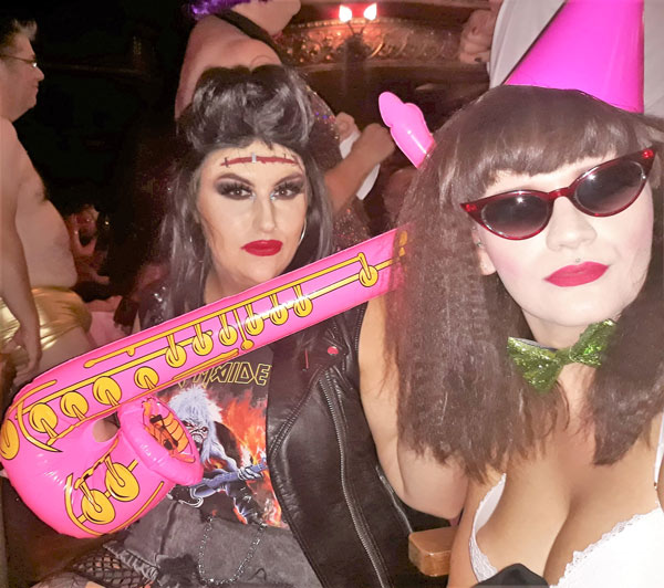 Image Copyright Pam / TimeWarp - Click to return