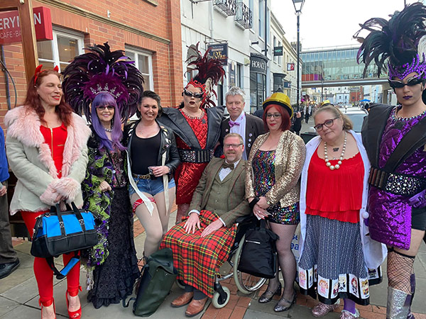 Image Copyright Shaun & Sue / TimeWarp - Click to return