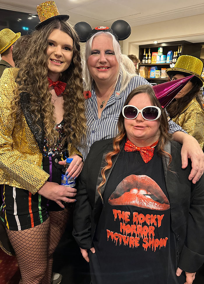 Image Copyright Pat H / TimeWarp - Click to return