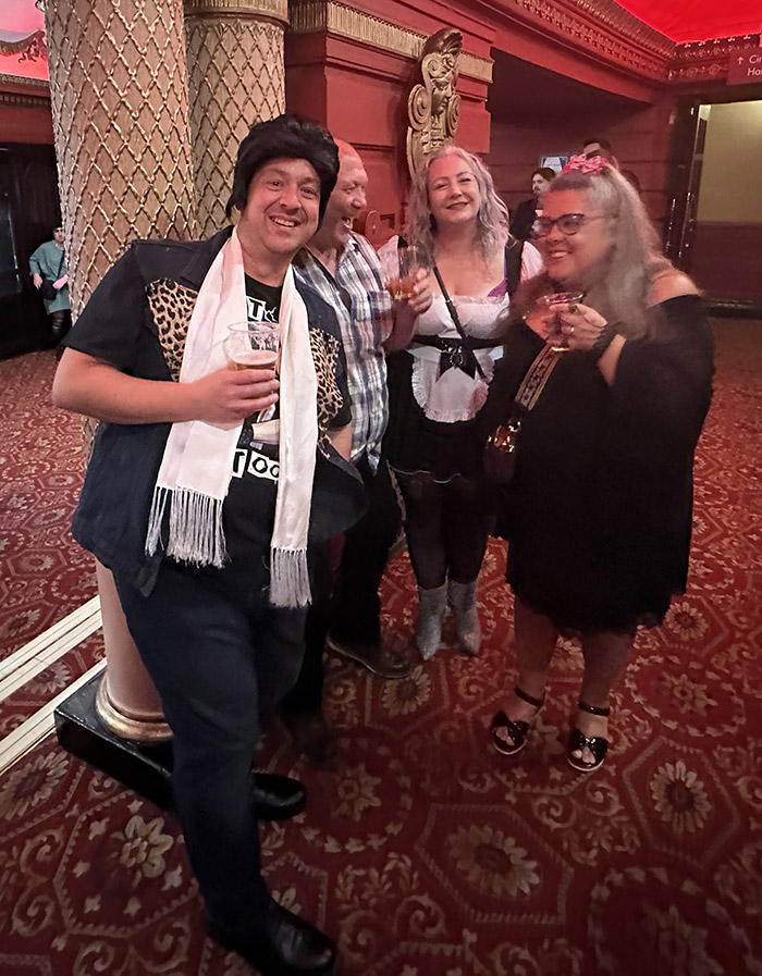 Image Copyright Pat H / TimeWarp - Click to return