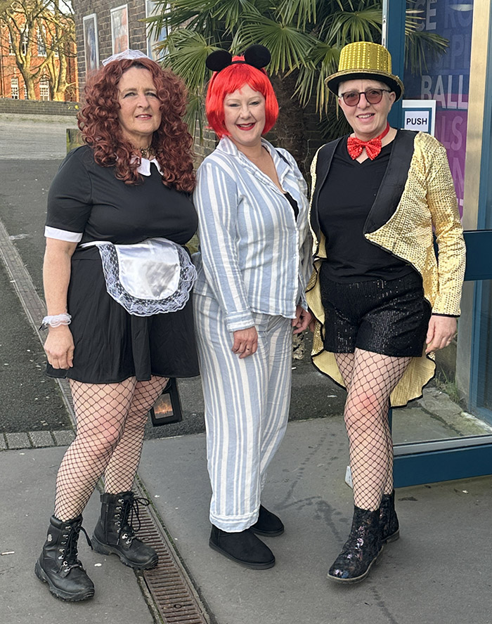 Image Copyright Pat H / TimeWarp - Click to return